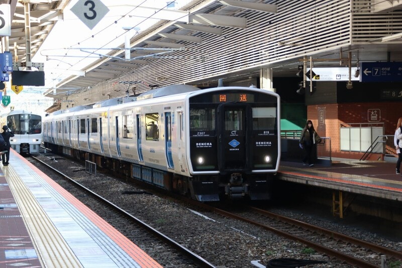 博多駅に乗り入れたDENCHA