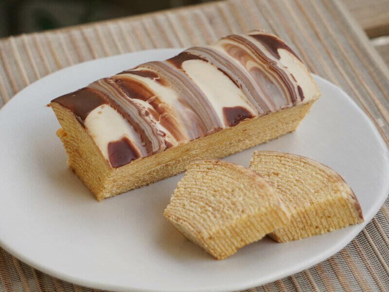 ピュアな美味しさ!シャトレーゼ「YATSUDOKI 八ヶ岳白樺シロップ入り 高原バウムクーヘン」