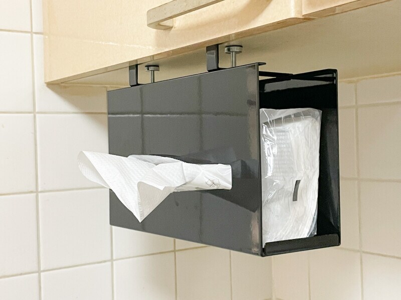 山崎実業towerシリーズ「 戸棚下ペーパーボックスホルダー」