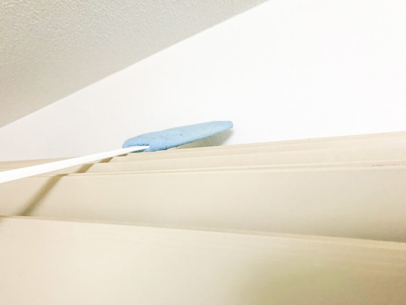 忘れがちなエアコンの上の掃除