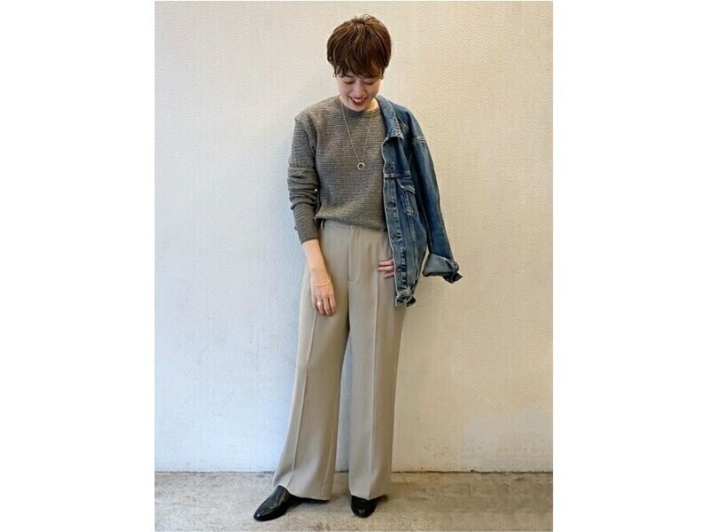 【セールで買ってもいいもの】来年以降も確実に着られそうなシンプルで上質なトップスを買うのはおすすめ　出典：WEAR