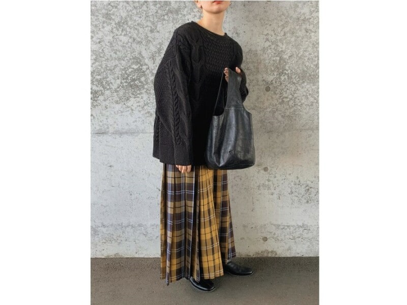 【OKコーデ】プチプラニットはなるべく毛玉が出来にくいものがおすすめ 出典:StyleHint