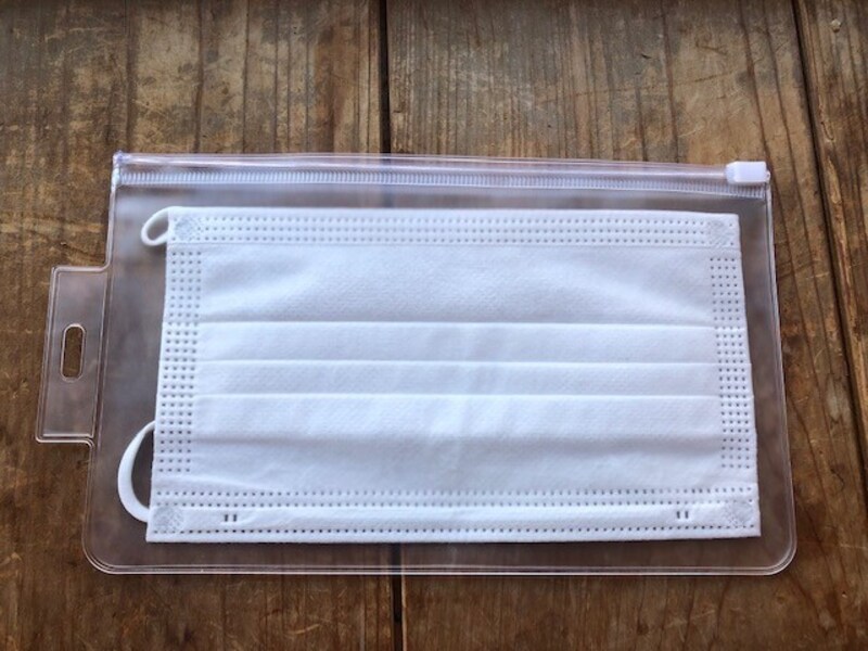 一般的な不織布マスクが入るサイズ