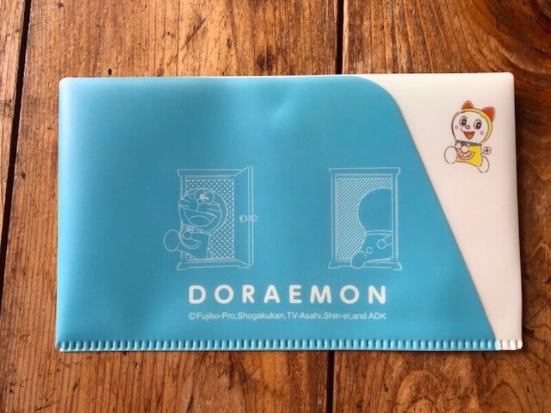 「ドラえもん マルチケース」