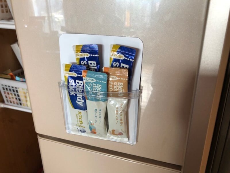 冷蔵庫にぺたり