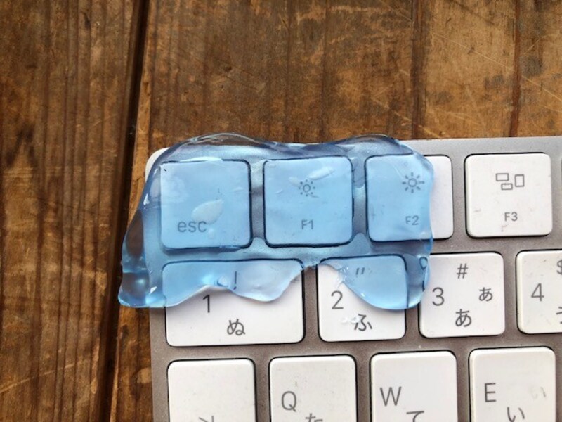 ジェルクリーナーを乗せる