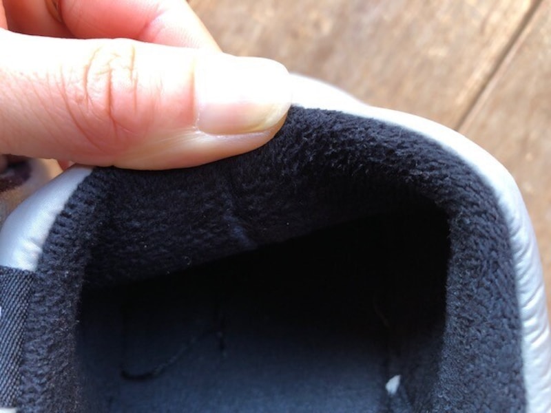 内側はフリース素材