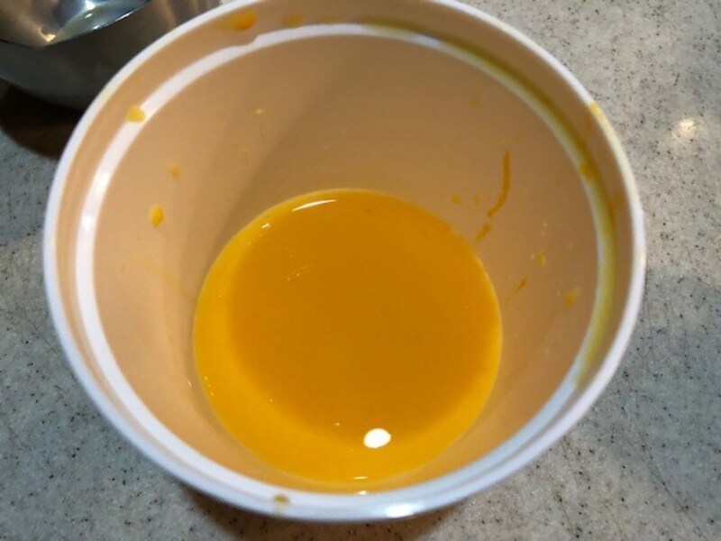 こし器でこした後