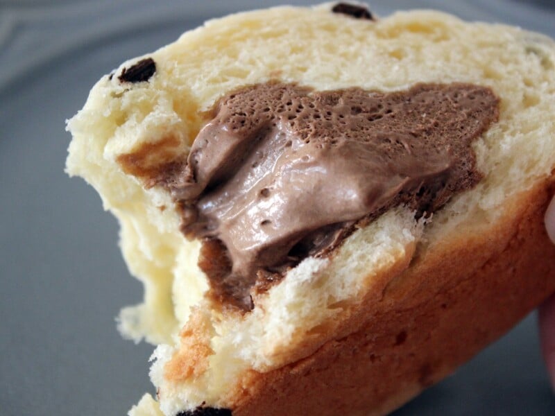 冷たく食べるチョコチップメロンパン