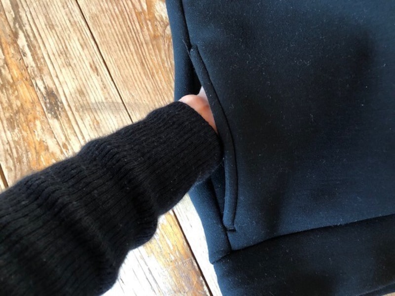 ポケットは深め