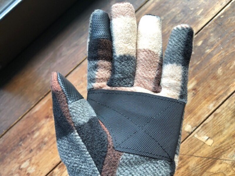 すべり止め付き