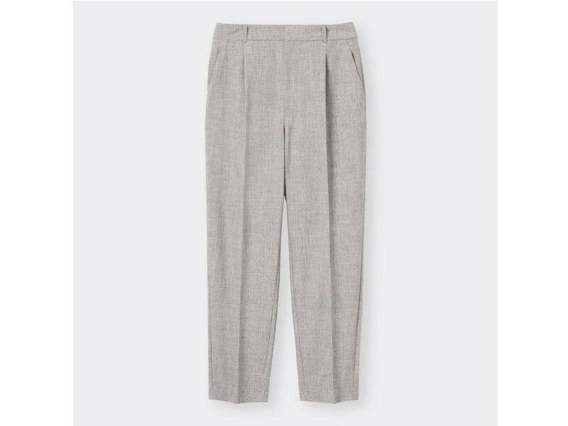 ジーユー　ストレッチテーパードパンツ　1990円（税込）