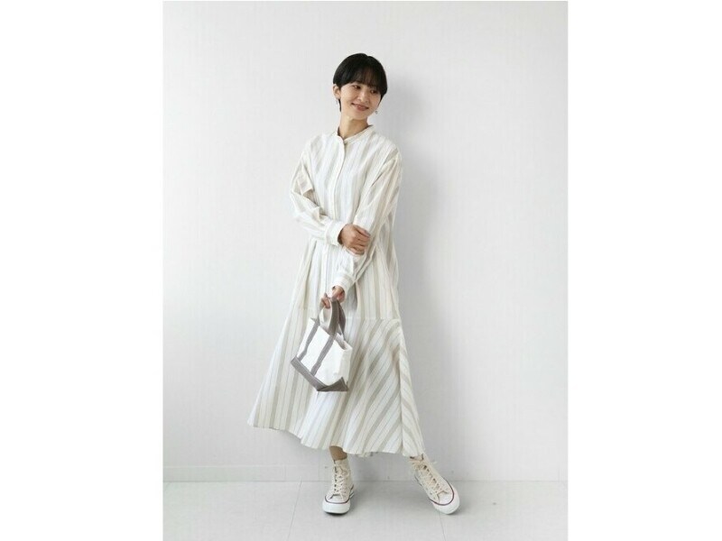 甘さのあるシャツワンピースは40代女性も着こなしやすいアイテム 出典:WEAR