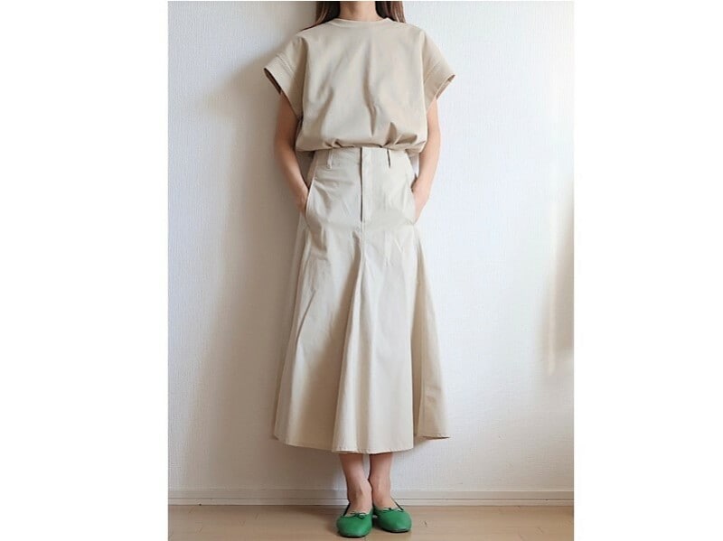 ボトムスに合わせてウエストインしてもバランスが取りやすい