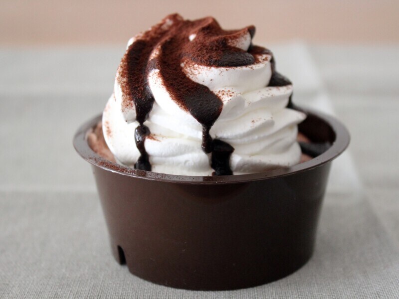 ホイップまみれのガトーショコラ