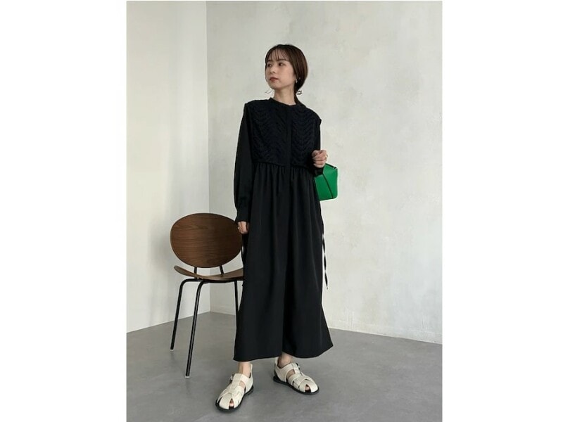 元気が出そうなビビッドカラーのバッグはこの春も人気に 出典:WEAR