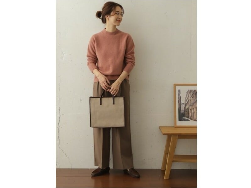 顔が明るく見えると、それだけで好印象につながります　出典：WEAR