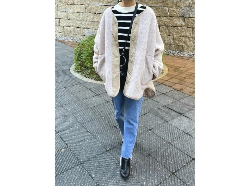 【OKコーデ】ボリューミーなボアアウターは他でバランスを調整するのがおすすめ　出典：WEAR