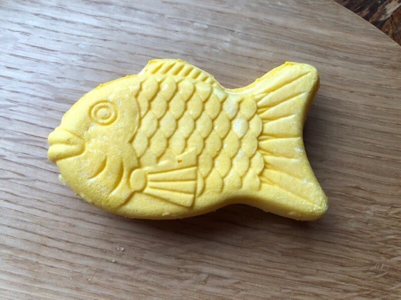 モナカは黄金色