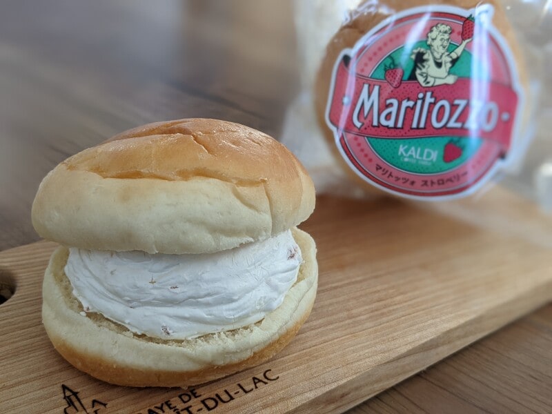 カルディのマリトッツォ ストロベリー　