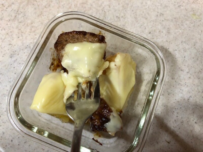 取りけるチーズならば、もっとビヨーンと伸びる