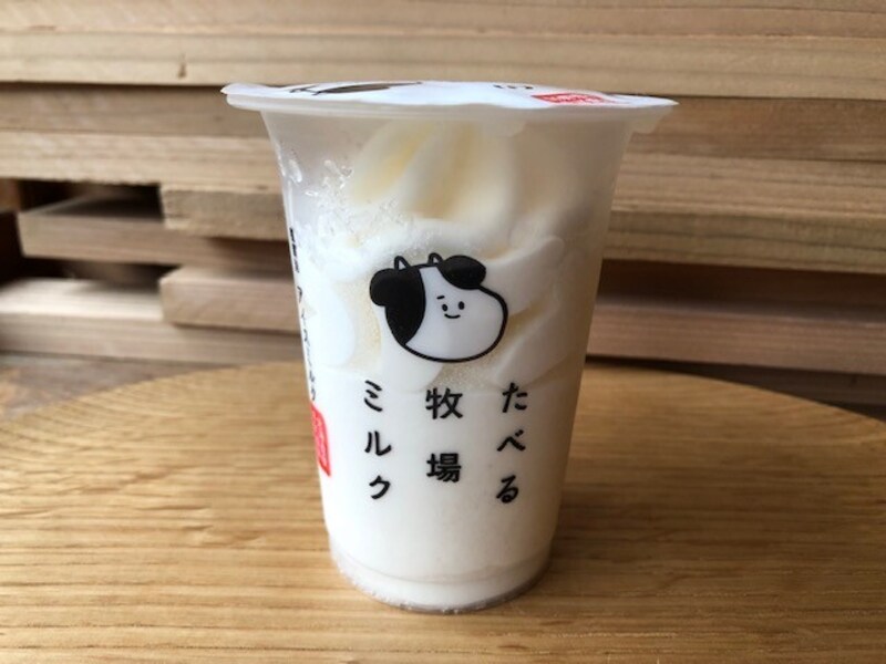 ファミリーマートのスイーツ「たべる牧場ミルク」