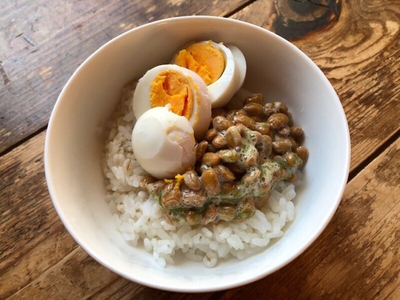 納豆たまごご飯