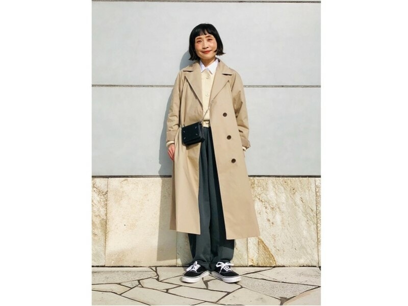 カジュアルなパンツもスタイリッシュな着こなしに 出典:StyleHint