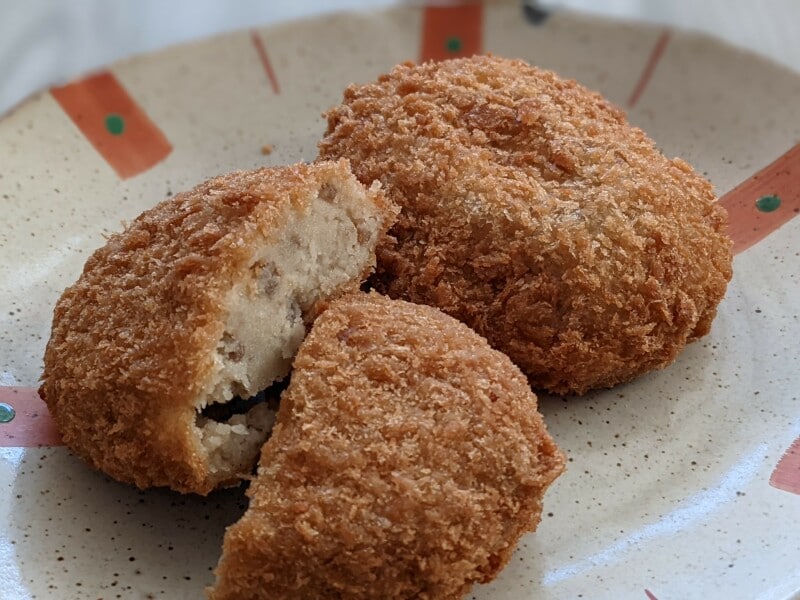 冷凍フライドポテトをマッシュして作ったコロッケ