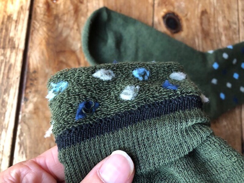 セリアの靴下「パイルソックス」はパイル地になっている