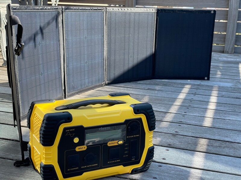 ポータブルバッテリーや太陽光パネルがあるといい