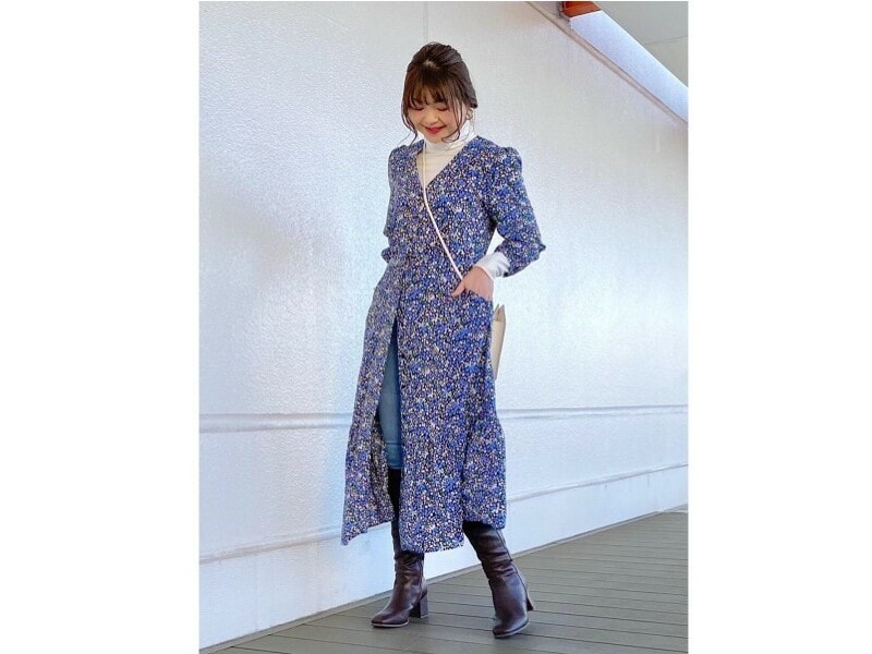 インナーのコーデ次第で甘さ控えめでも着られます 出典:StyleHint