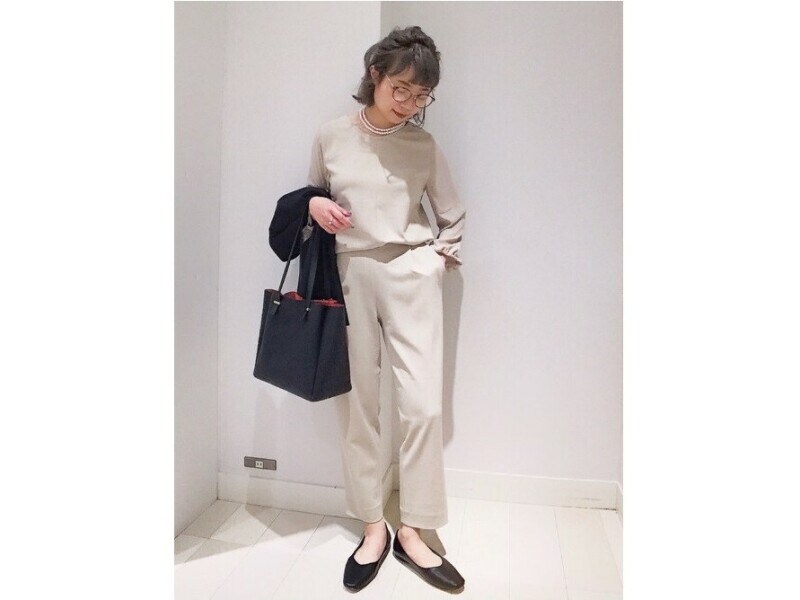 それぞれ単品でも大活躍！ ベージュのセットアップは万能　出典：WEAR