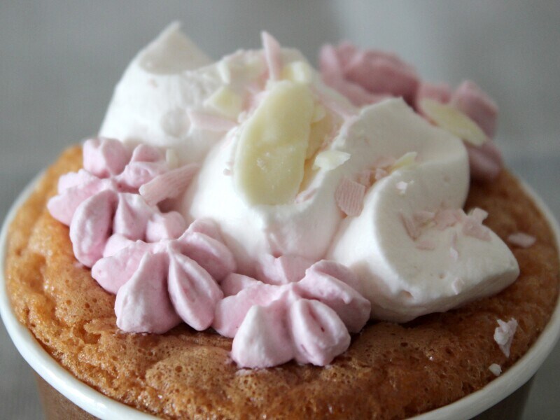 さくらクリームシフォン