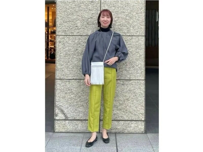 イエロー寄りのライムグリーンはフレッシュな印象に　出典：WEAR