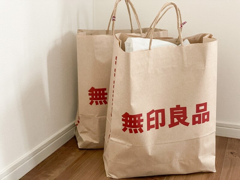 無料で入れてもらえる無印良品の紙袋