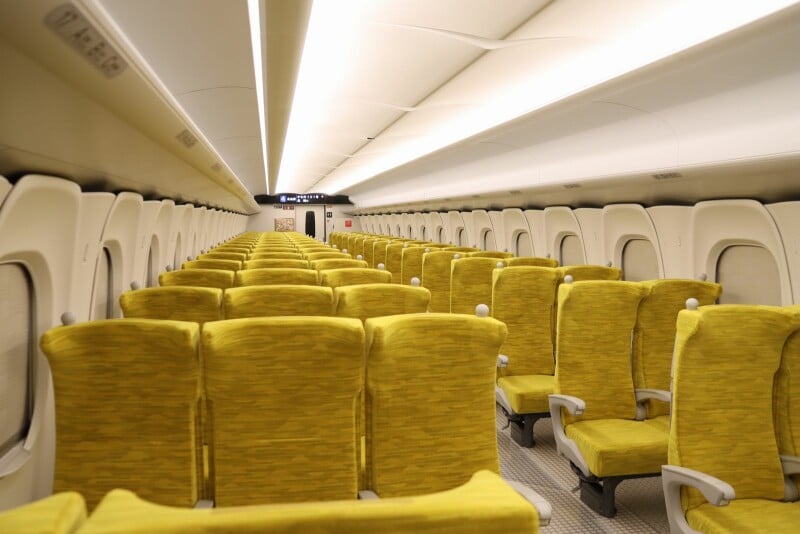 4号車の自由席車両