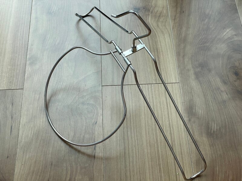 フード付き衣類が乾きやすいステンレスハンガー