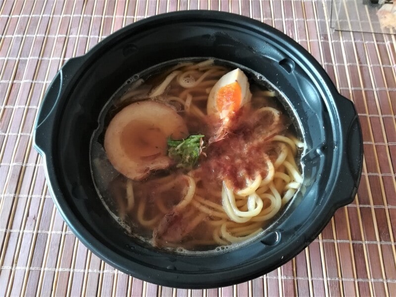 くら寿司の「7種の魚介 追いかつお醤油らーめん」