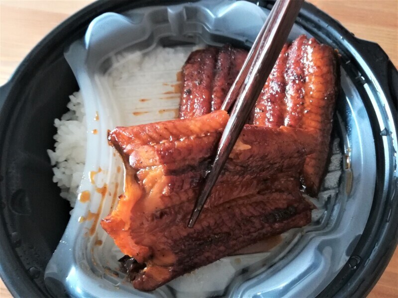 くら寿司のランチ「特上うな丼」