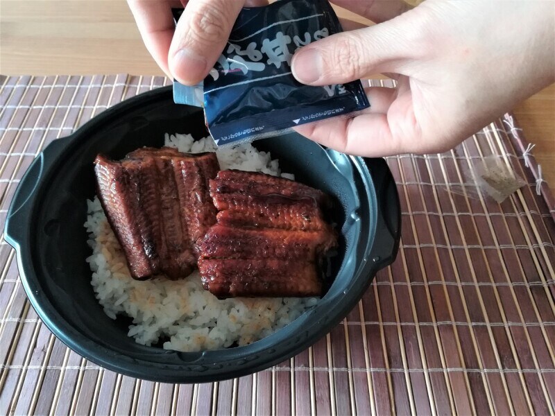 くら寿司のランチ「特上うな丼」
