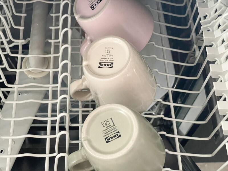 水がたまらないように切れ込み