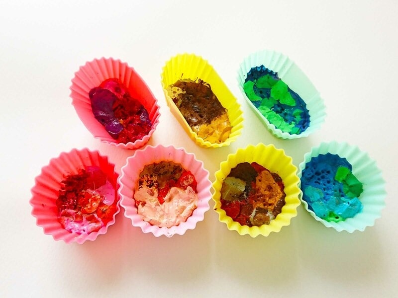 溶けたクレヨンが冷めて固まるまでそのままに！