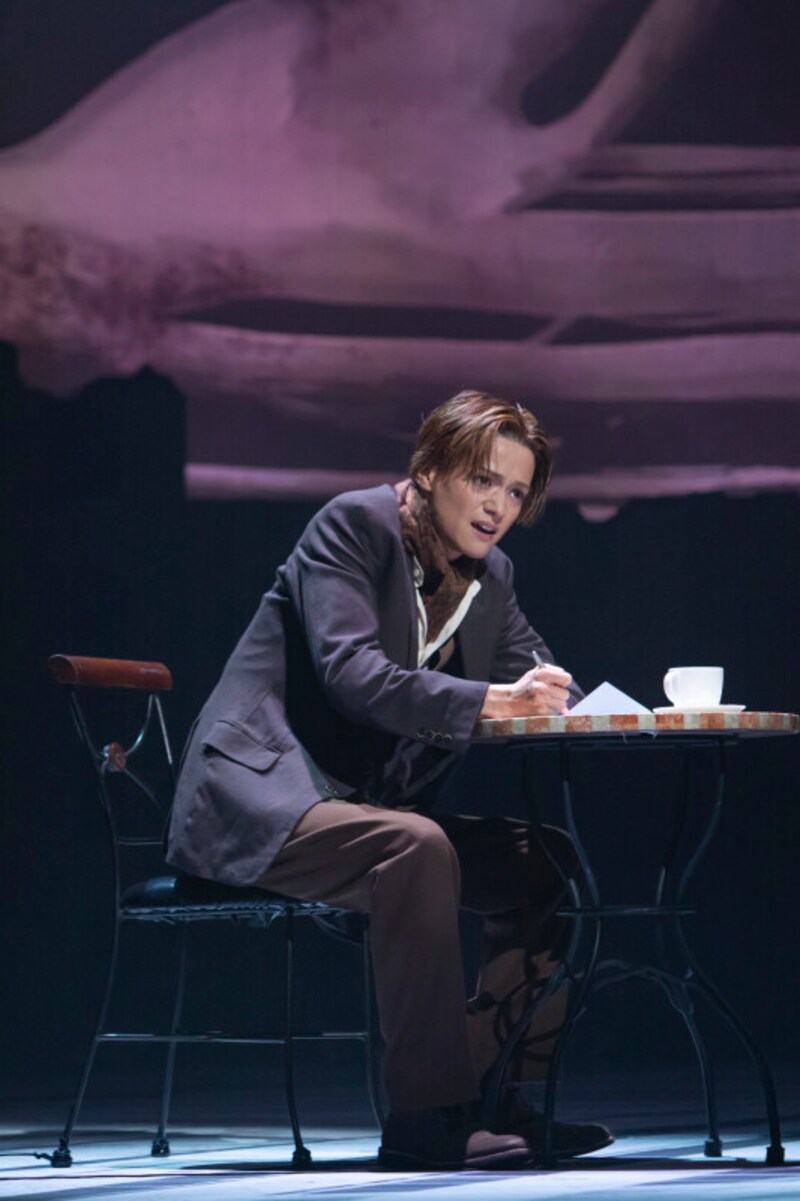 『マタ・ハリ』撮影:岡千里