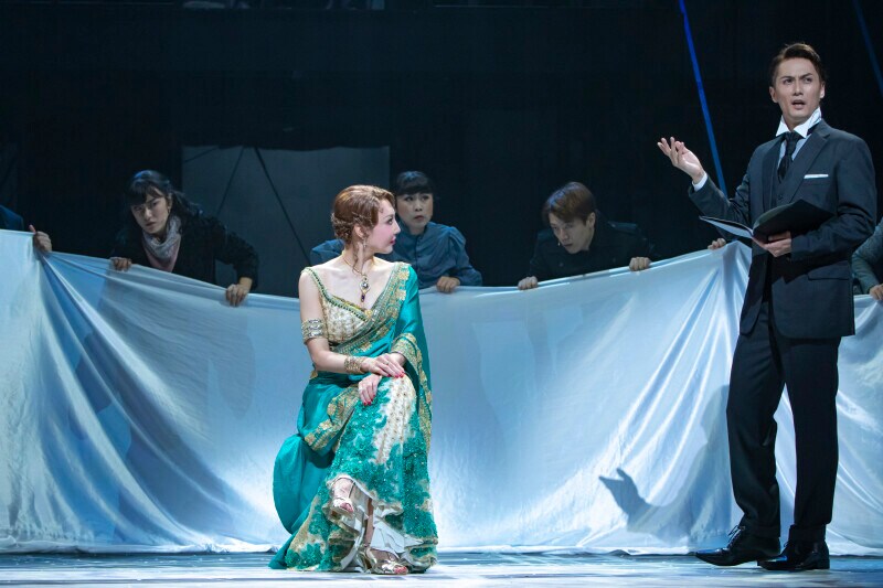 『マタ・ハリ』撮影:岡千里