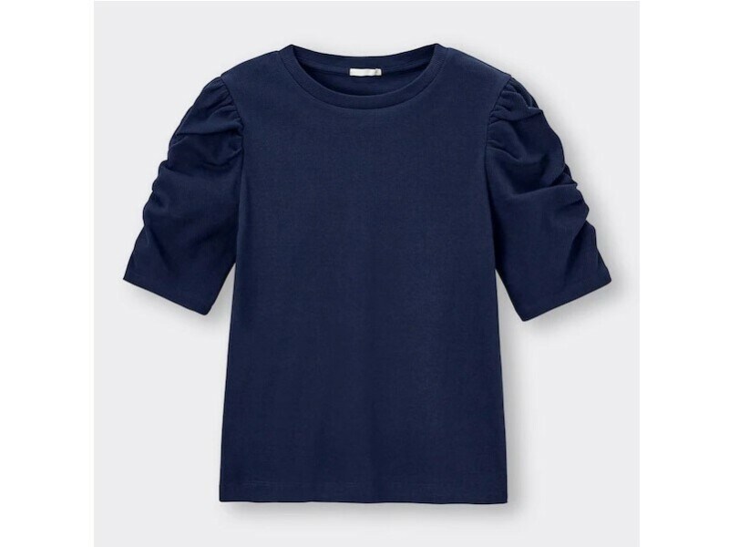 ジーユー　リブボリュームスリーブコンパクトT  1690円（税込）