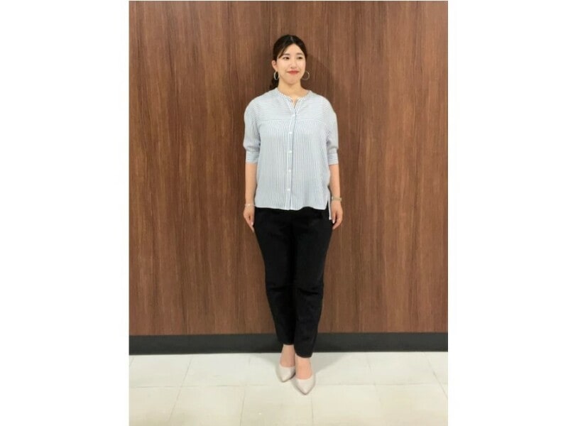一枚で着られるブラウスのUVカット機能付きは高ポイント　出典：WEAR