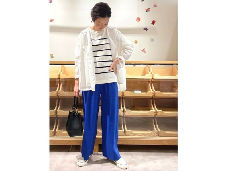 【OKコーデ】トレンドのビビッドカラーならパジャマに見えにくいのも◎　出典：WEAR