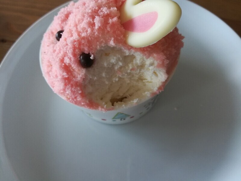 シャトレーゼの「かわいいうさぎちゃん」はクリームたっぷりで美味しい