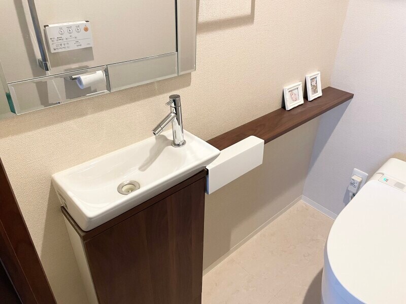 トイレに設置してペーパータオルを置くのもおすすめ